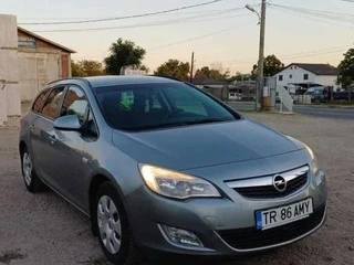 Opel Astra J Sports Tourer