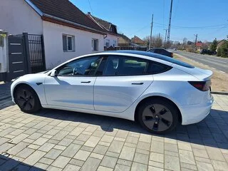 Vand Tesla Model 3 Long Range, 2023, AWD, unic proprietar luata de noua din Romania