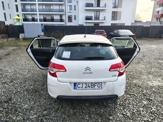 Citroen C4 2012.  1.6 HDI     3000 euro negociabil