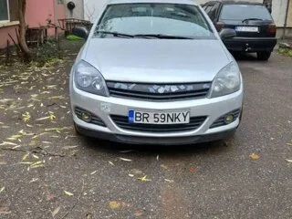 Opel astra h gtc