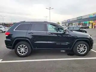 JEEP GRAN CHERIKEE 3.0 TDI LAREDO