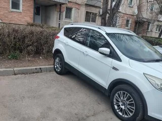 Vând Ford kuga 2 Titanium